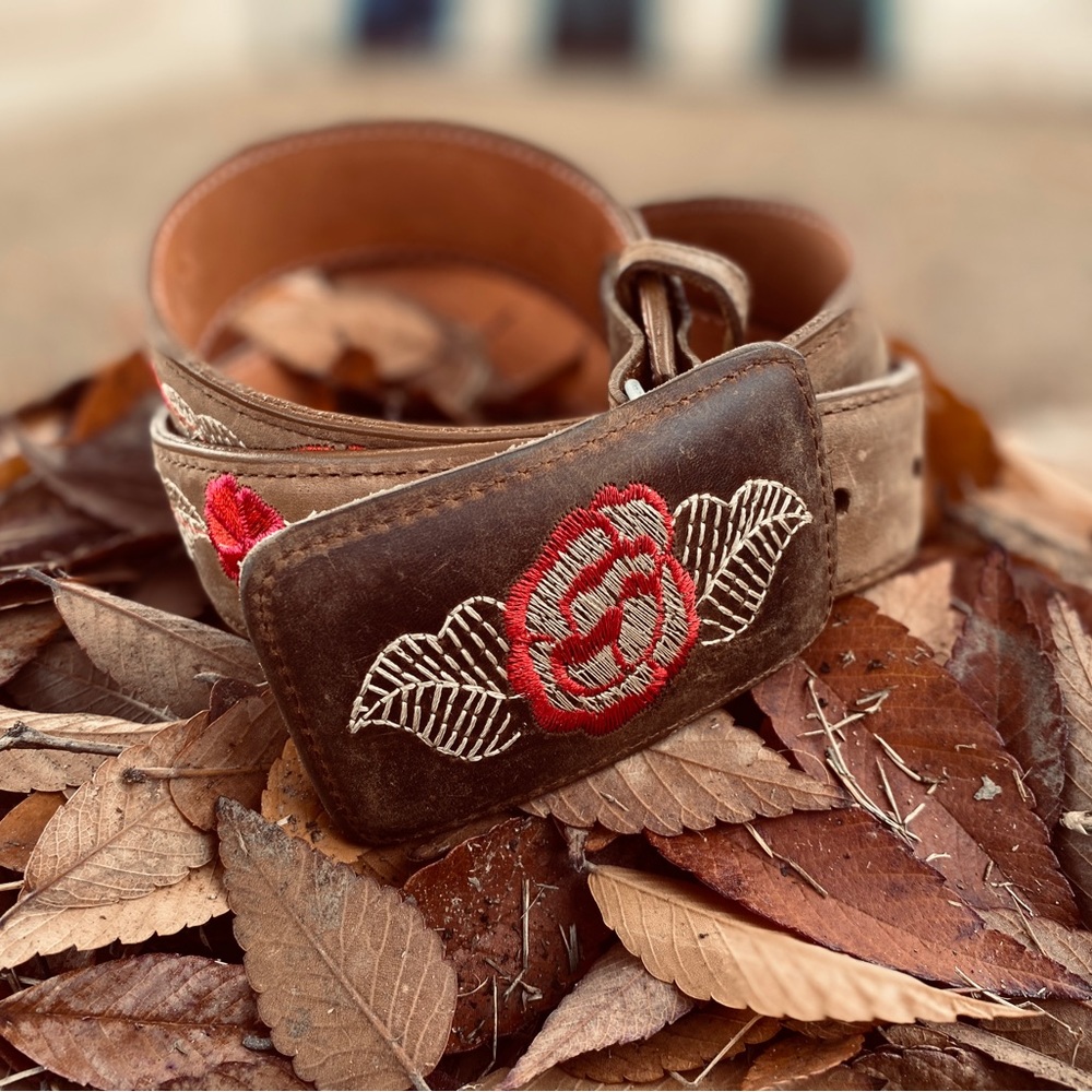 Woman’s leather belt
